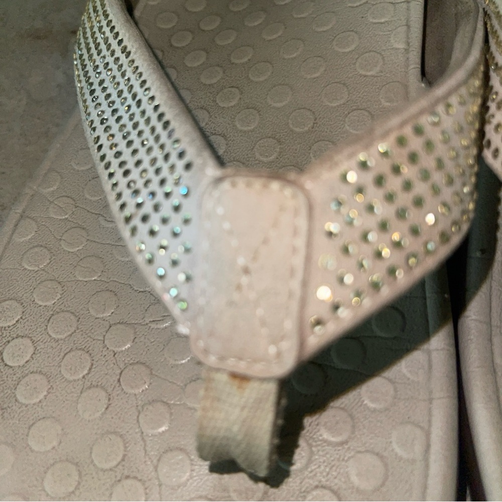 Vionic Tide Beige Slip On Rhinestone Beige/Champagne Flip Flop Sandal Womens 9 - Picture 10 of 11